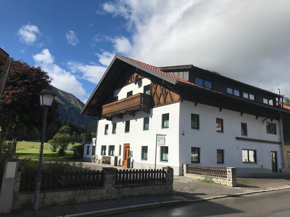 Pony-Ziegen-Hasen-Ranch Bichlbach Apartman Kültér fotó